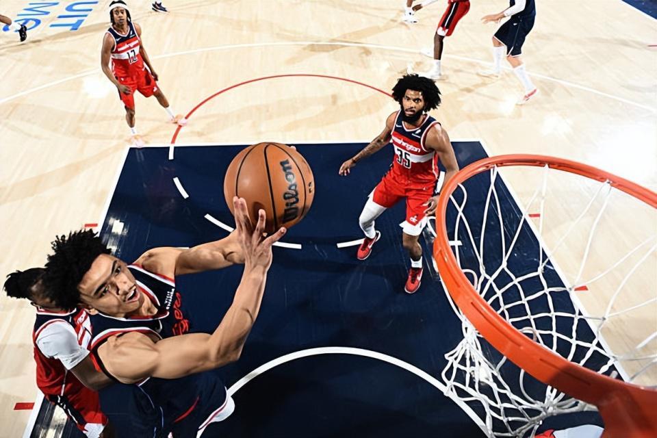 英雄联盟世界赛官方入口-缺乏特点！快船锋线新秀最近一段时间的状态逐渐开始平庸起来了？